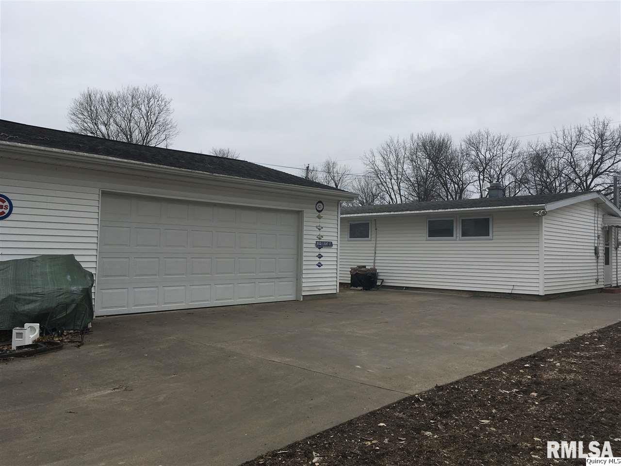 2046 Maple Street Quincy, IL 62301 - Photo 2 of 4 Gallery Image 2