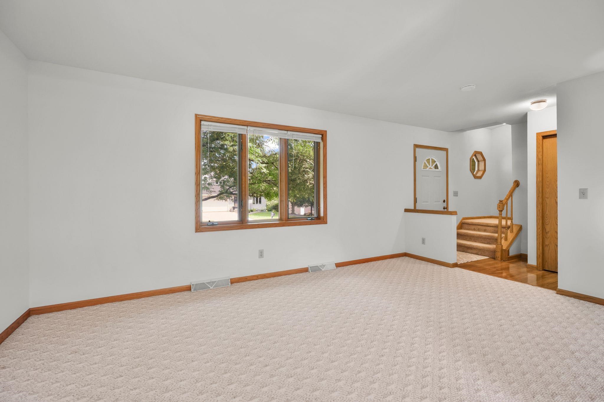 2928 Maple Run Drive Madison, WI 53719 - Photo 2 of 44