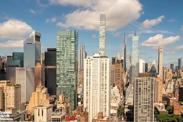 $1,950,000 | 425 East 58th Street, Unit 42G | Sutton Place