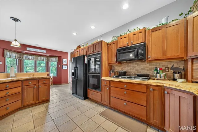 $1,575,000 | 16400 Pleasant Hill Road, Wright City, MO 63390