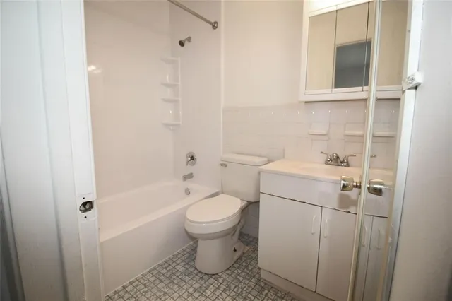 $1,550 | 4649 Bougainvilla Drive, Unit 4, Lauderdale-by-the-Sea, FL 33308