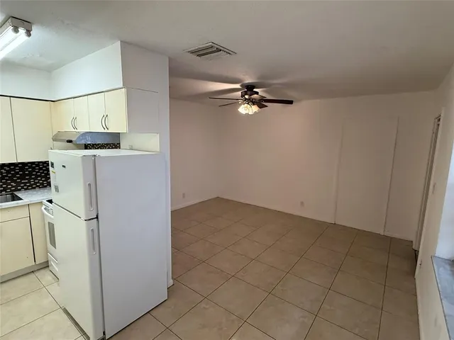 $1,550 | 4649 Bougainvilla Drive, Unit 4, Lauderdale-by-the-Sea, FL 33308