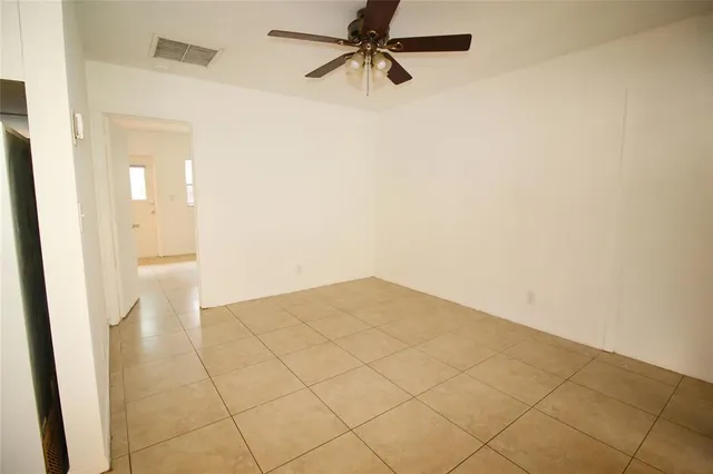 $1,550 | 4649 Bougainvilla Drive, Unit 4, Lauderdale-by-the-Sea, FL 33308