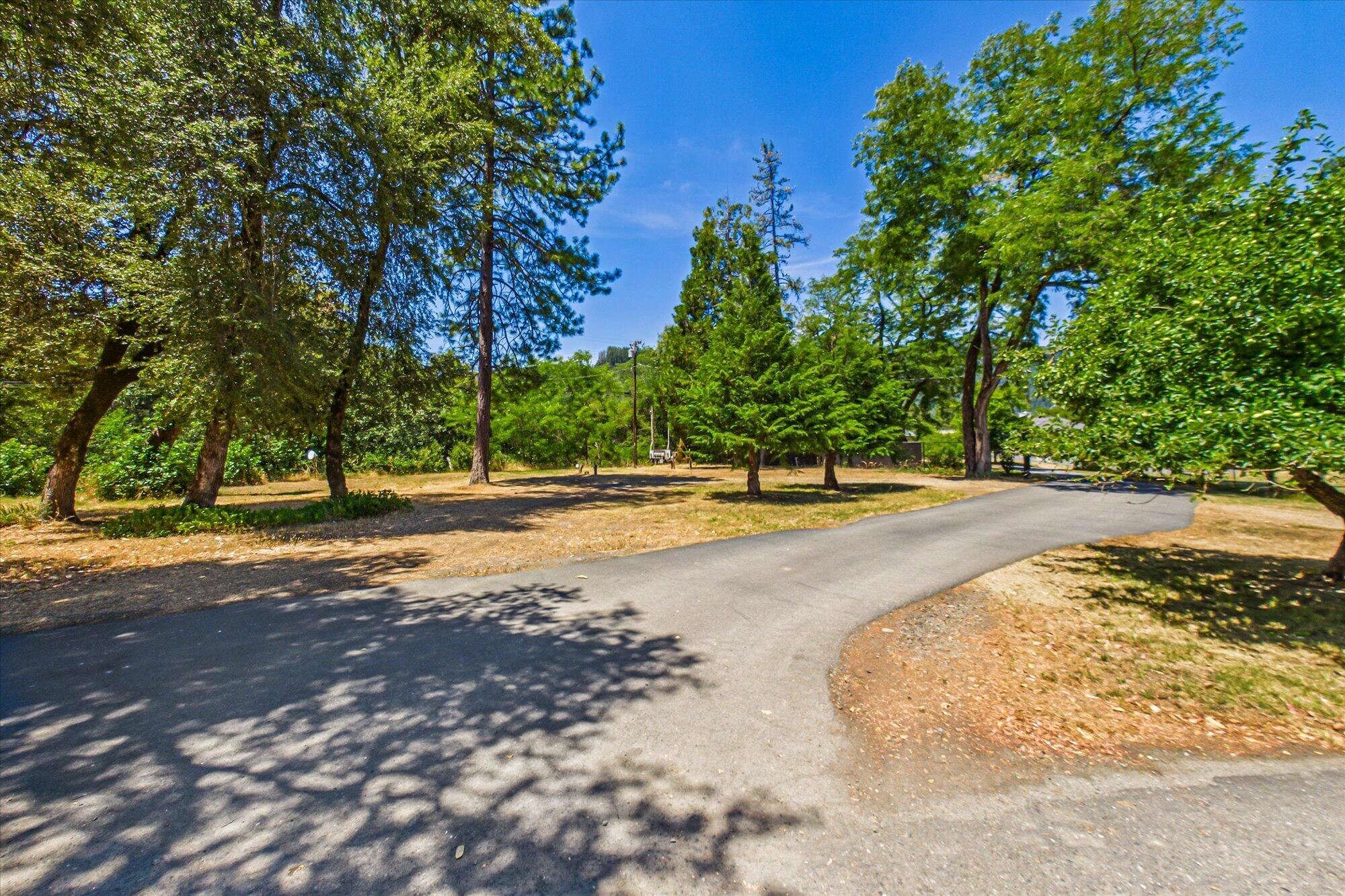 320 Patterson Road Willow Creek, CA 95573 - Photo 41 of 57