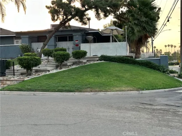 $399,500 | 2708 College Avenue, Bakersfield, CA 93306