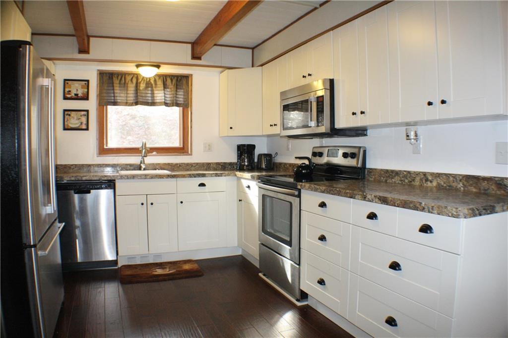 445 Imperial Road Hidden Valley, PA 15502 - Photo 6 of 23 Gallery Image 6