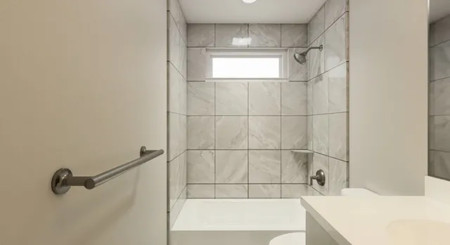 $2,450 | 12110 Corsicana Trail, Unit 19B, Manor, TX 78653