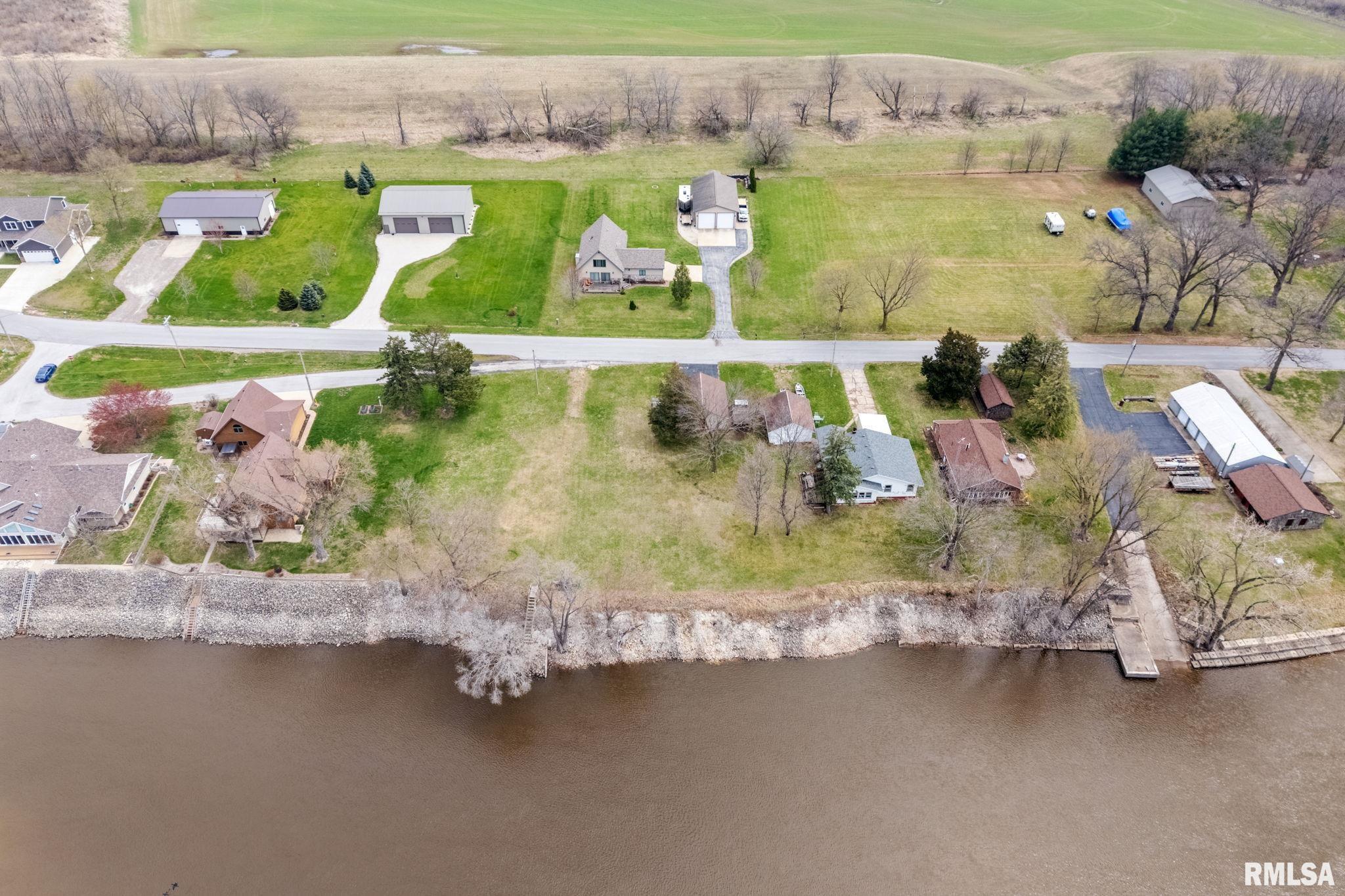 21812 North River Road Cordova, IL 61242 - Photo 3 of 14