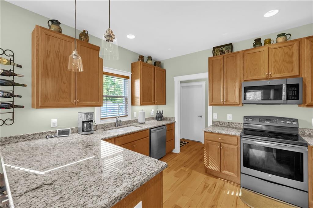 129 Kidd Road Colfax, NC 27235 - Photo 13 of 45 Kitchen