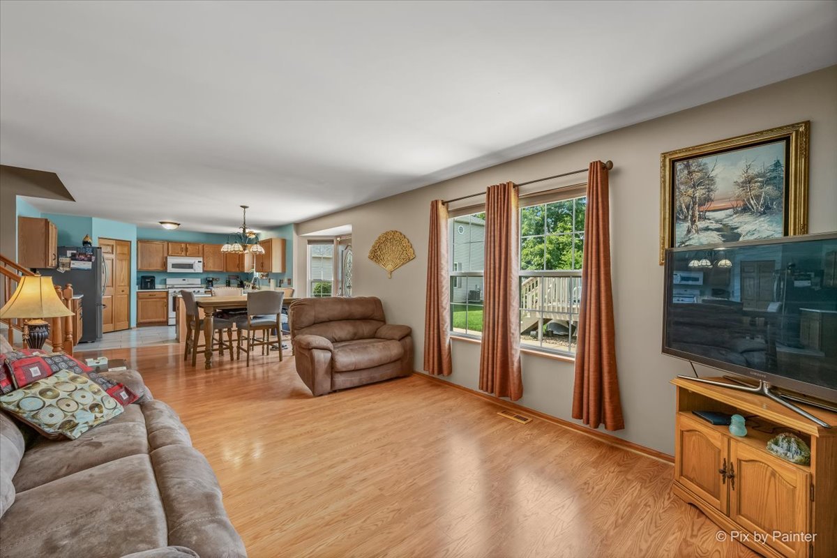 296 West Daisy Circle Romeoville, IL 60446 - Photo 16 of 42 Gallery Image 16