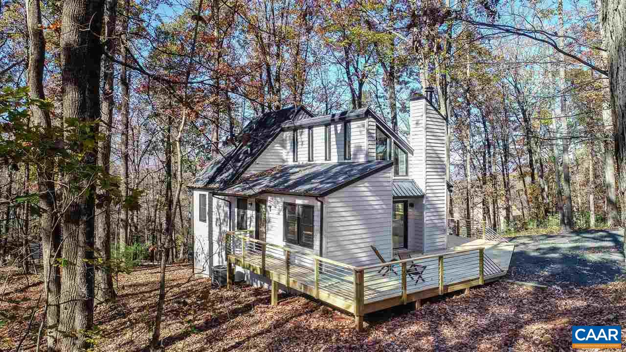 794 Dry Bridge Road Charlottesville, VA 22903 - Photo 4 of 45 a front view of a house with a yard
