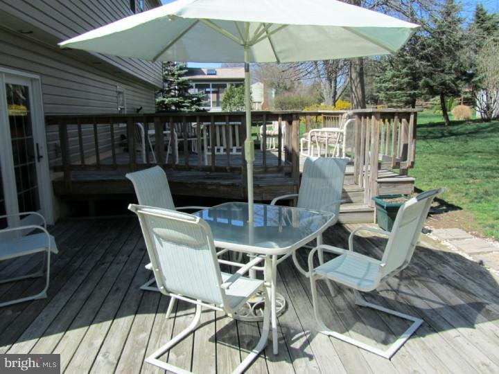 1125 Warren Road West Chester, PA 19382 - Photo 20 of 25 Deck