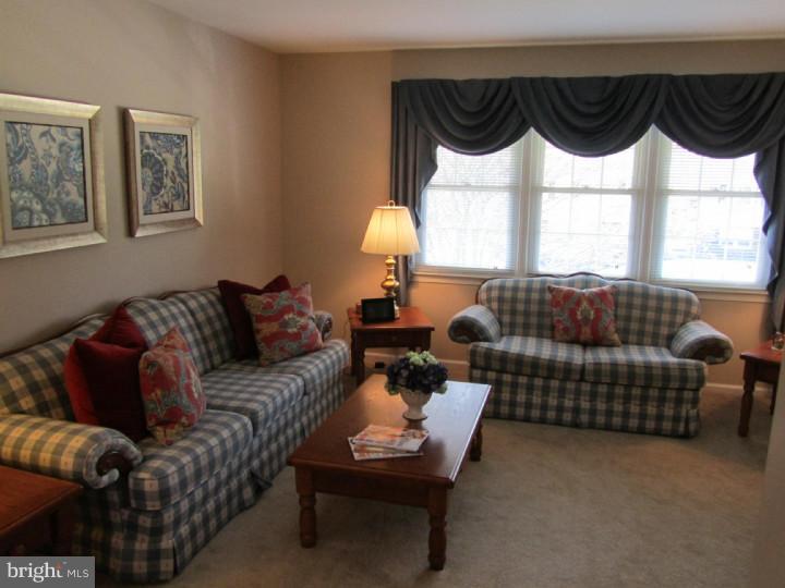 1125 Warren Road West Chester, PA 19382 - Photo 6 of 25 Living Room