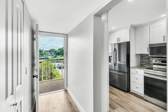 $199,000 | 14307 Bedford Drive, Unit 204, Delray Beach, FL 33446