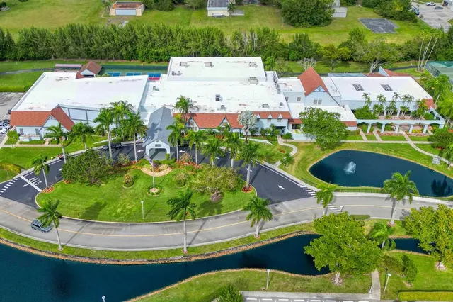 $199,000 | 14307 Bedford Drive, Unit 204, Delray Beach, FL 33446