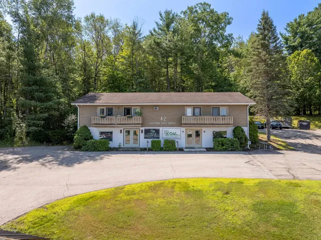 $1,200,000 | 42-44 Gilford E Drive, Gilford, NH 03249