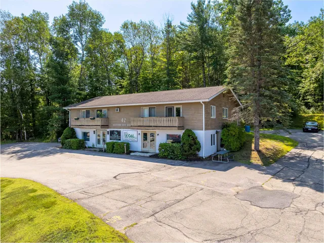 $1,200,000 | 42-44 Gilford E Drive, Gilford, NH 03249