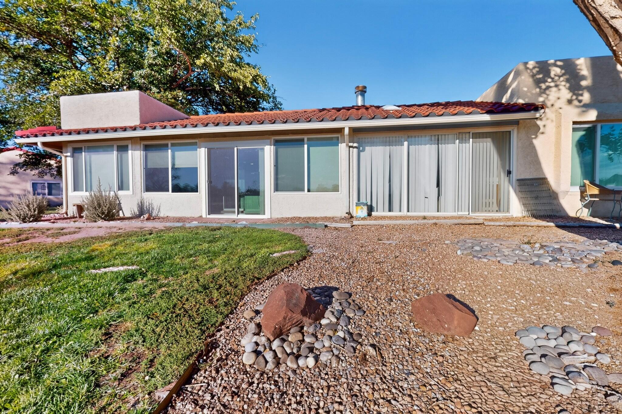 628 Eastlake Drive Southeast Rio Rancho, NM 87124 - Photo 39 of 48 Gallery Image 39