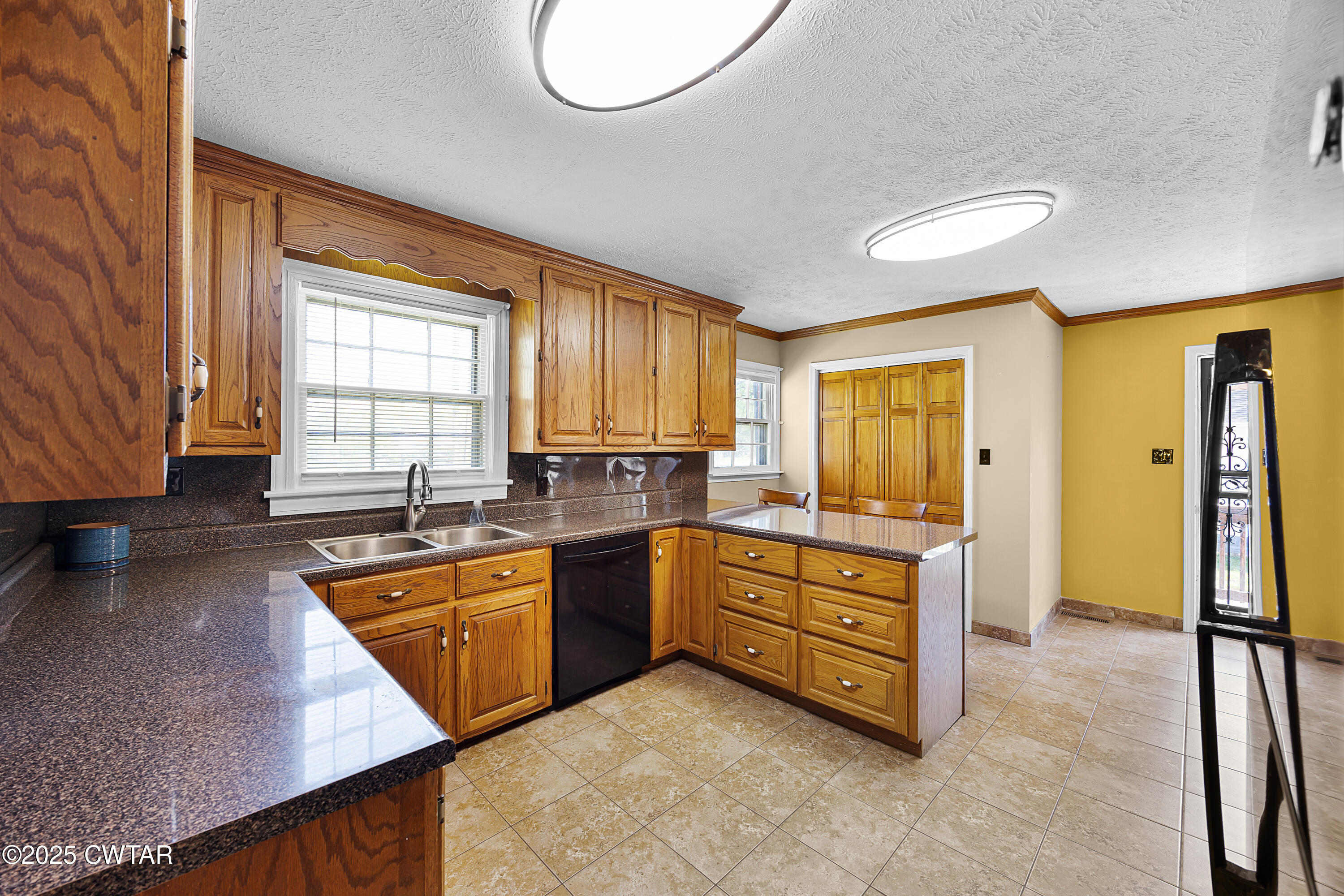 44 Seavers Road Jackson, TN 38301 - Photo 8 of 36 E02A6355