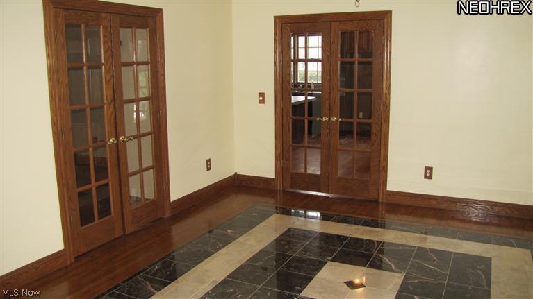 1069 Martin Road Mogadore, OH 44260 - Photo 7 of 20 FORMAL DINING ROOM LEADS TO KITCHEN & GREAT-ROOM
