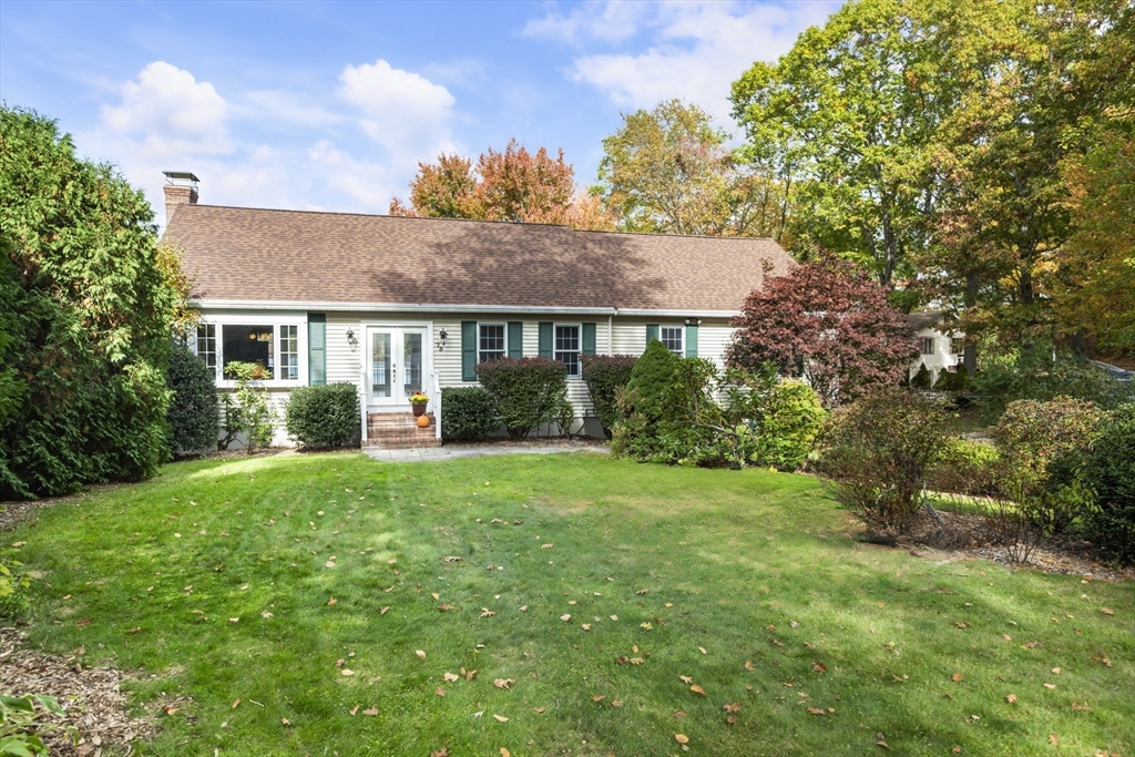 73 Ridge Road Foxboro, MA 02035 - Photo 3 of 40 Gallery Image 3