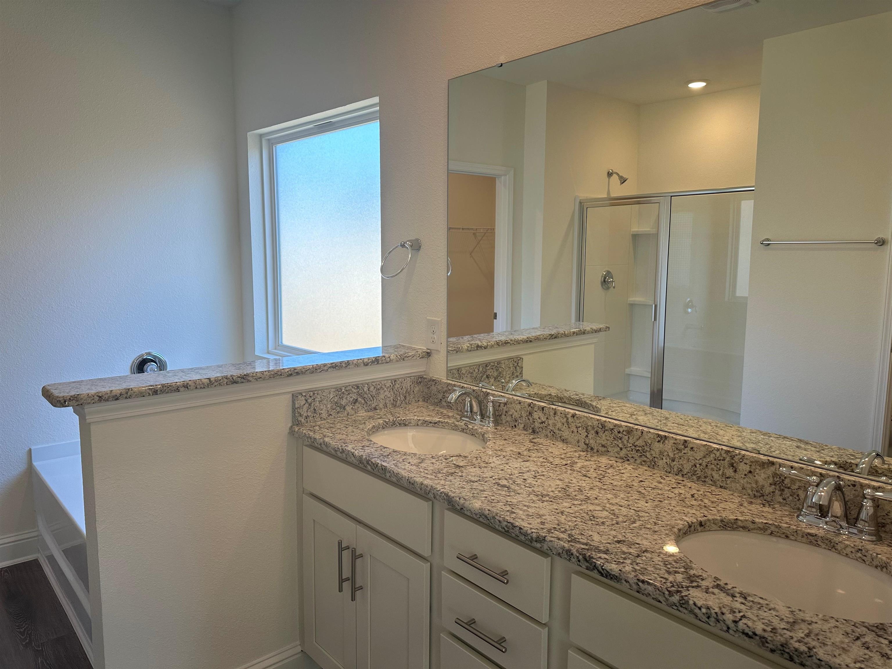 1870 Carly Street, Unit 37 Foley, AL 36535 - Photo 11 of 17 Primary Bath