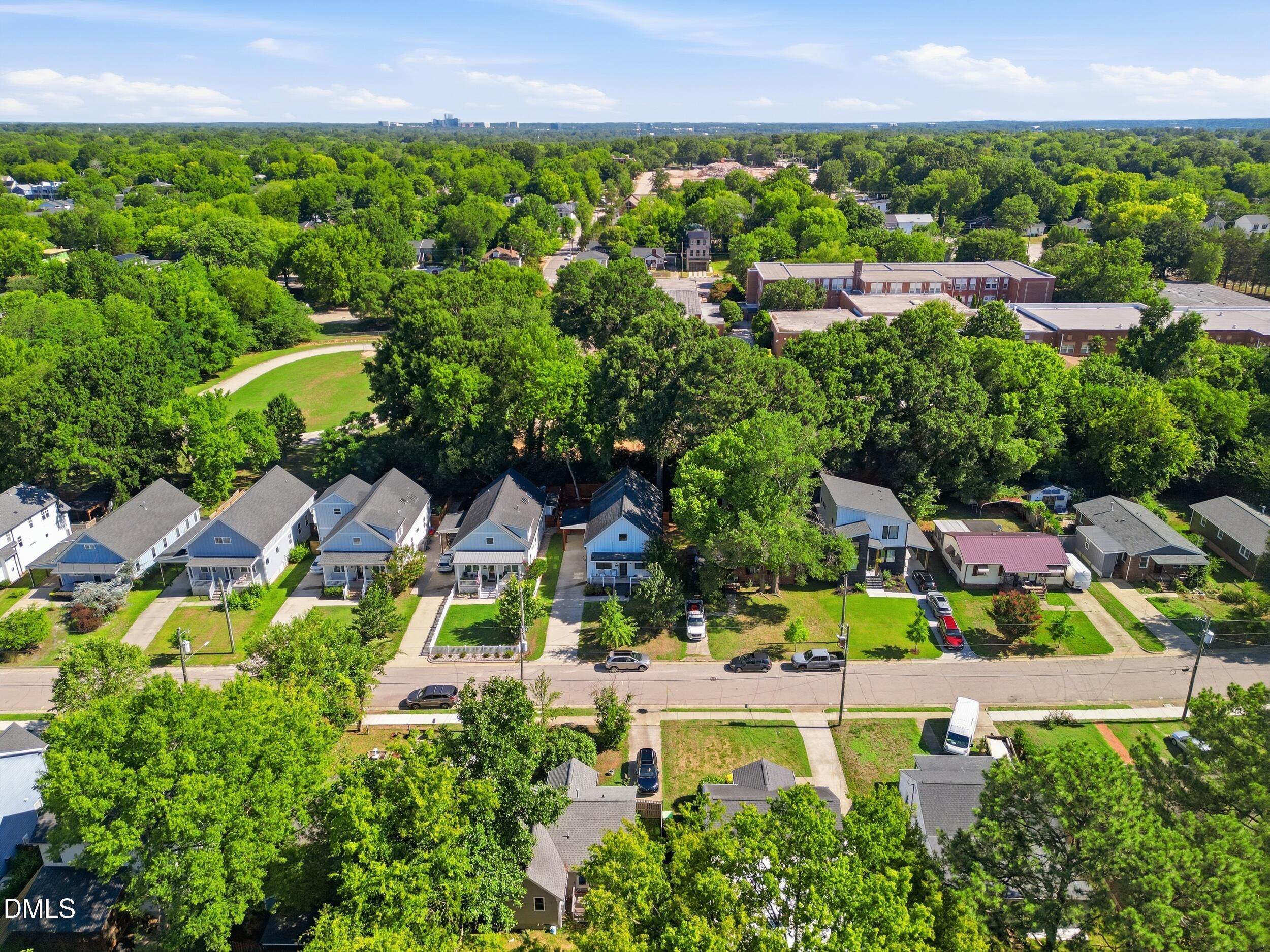 814 Postell Street Raleigh, NC 27601 - Photo 29 of 31 16_dji_0045