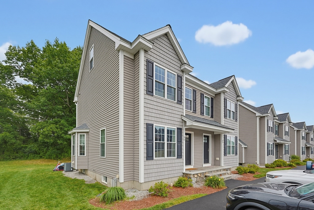 95 Riley Road, Unit 95 Tyngsborough, MA 01879 - Photo 4 of 37 Gallery Image 4