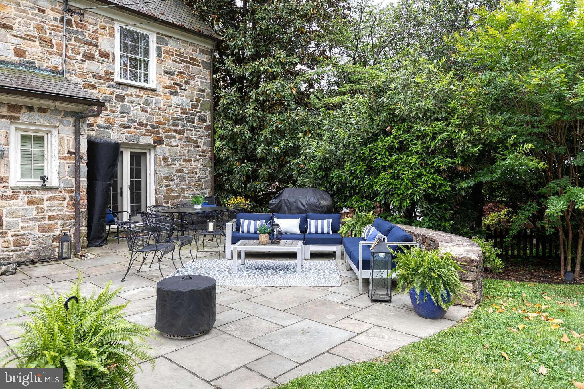 114 Castlewood Road Baltimore, MD 21210 - Photo 7 of 12