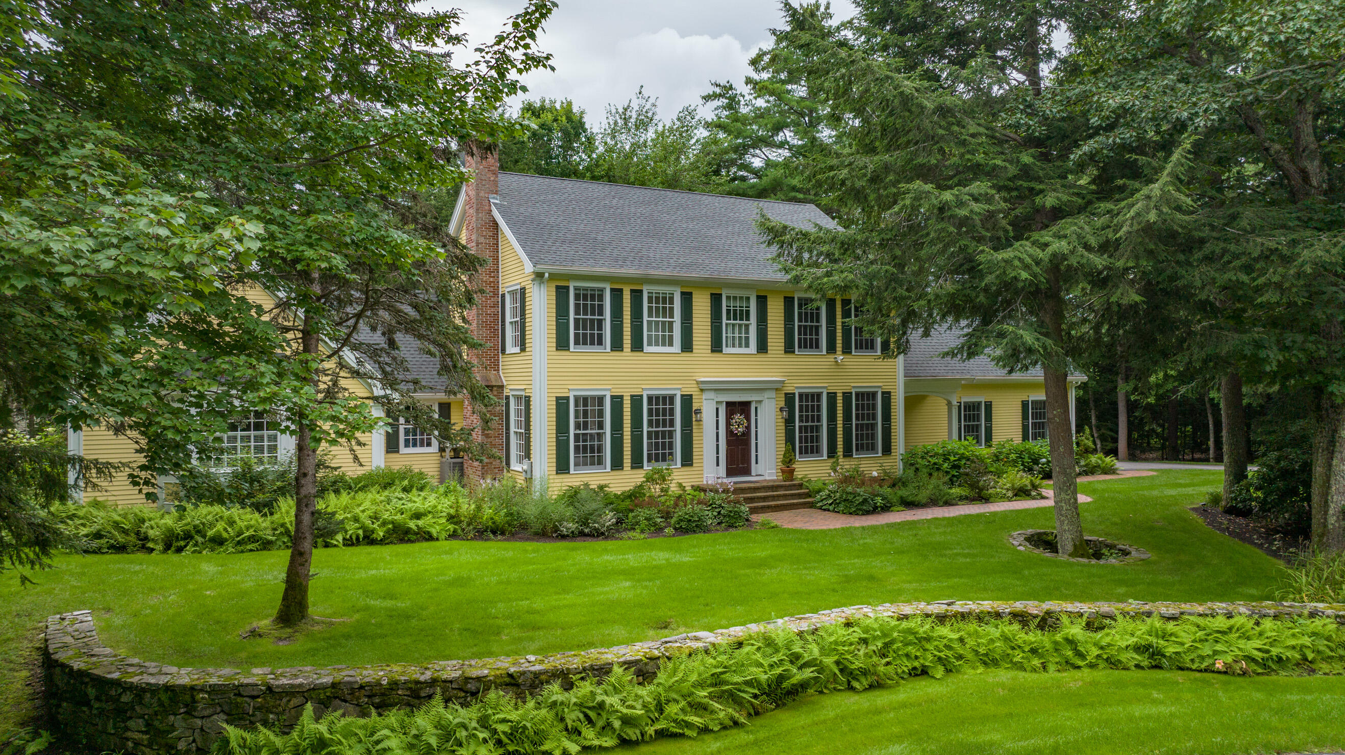 13 Hemlock Lane, Falmouth, ME 04105 Compass