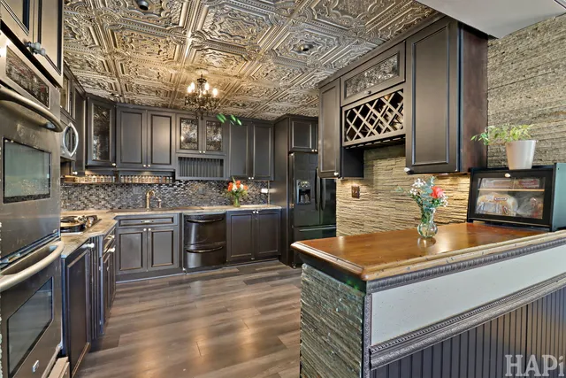 $420,000 | 902 Huntington Drive, Unit 902, Elk Grove Village, IL 60007