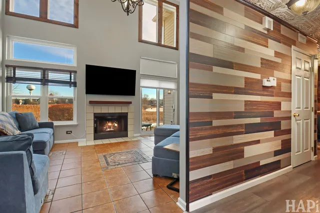 $420,000 | 902 Huntington Drive, Unit 902, Elk Grove Village, IL 60007