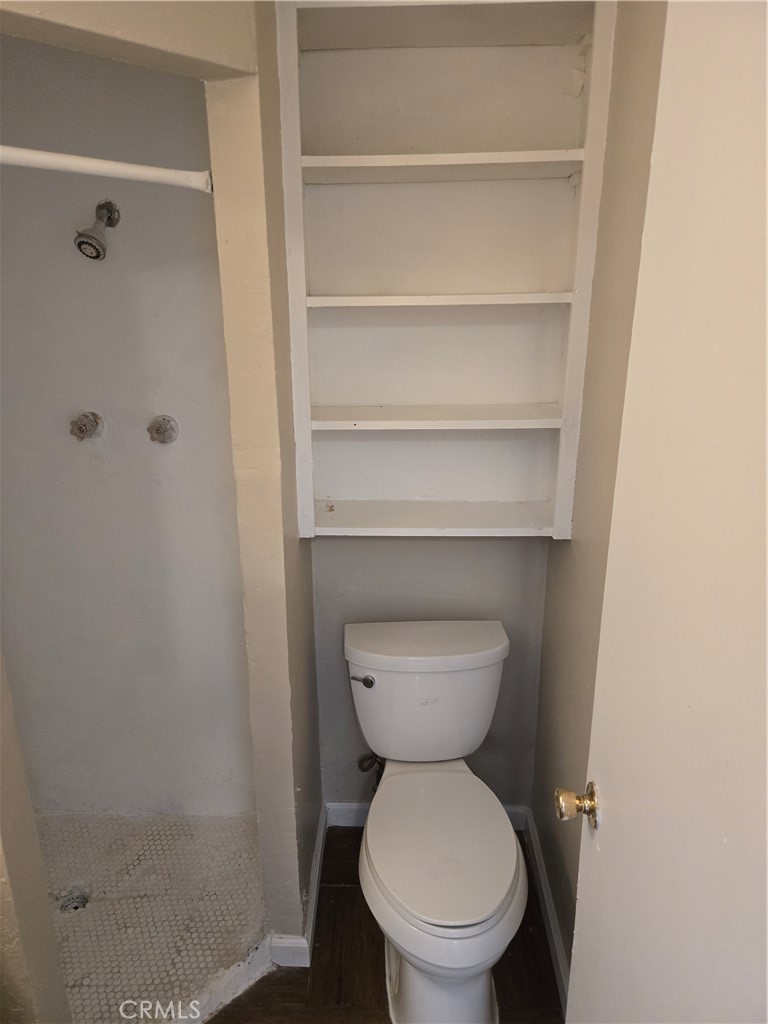 6025 Florence Street Riverside, CA 92504 - Photo 19 of 19 Unit bathroom