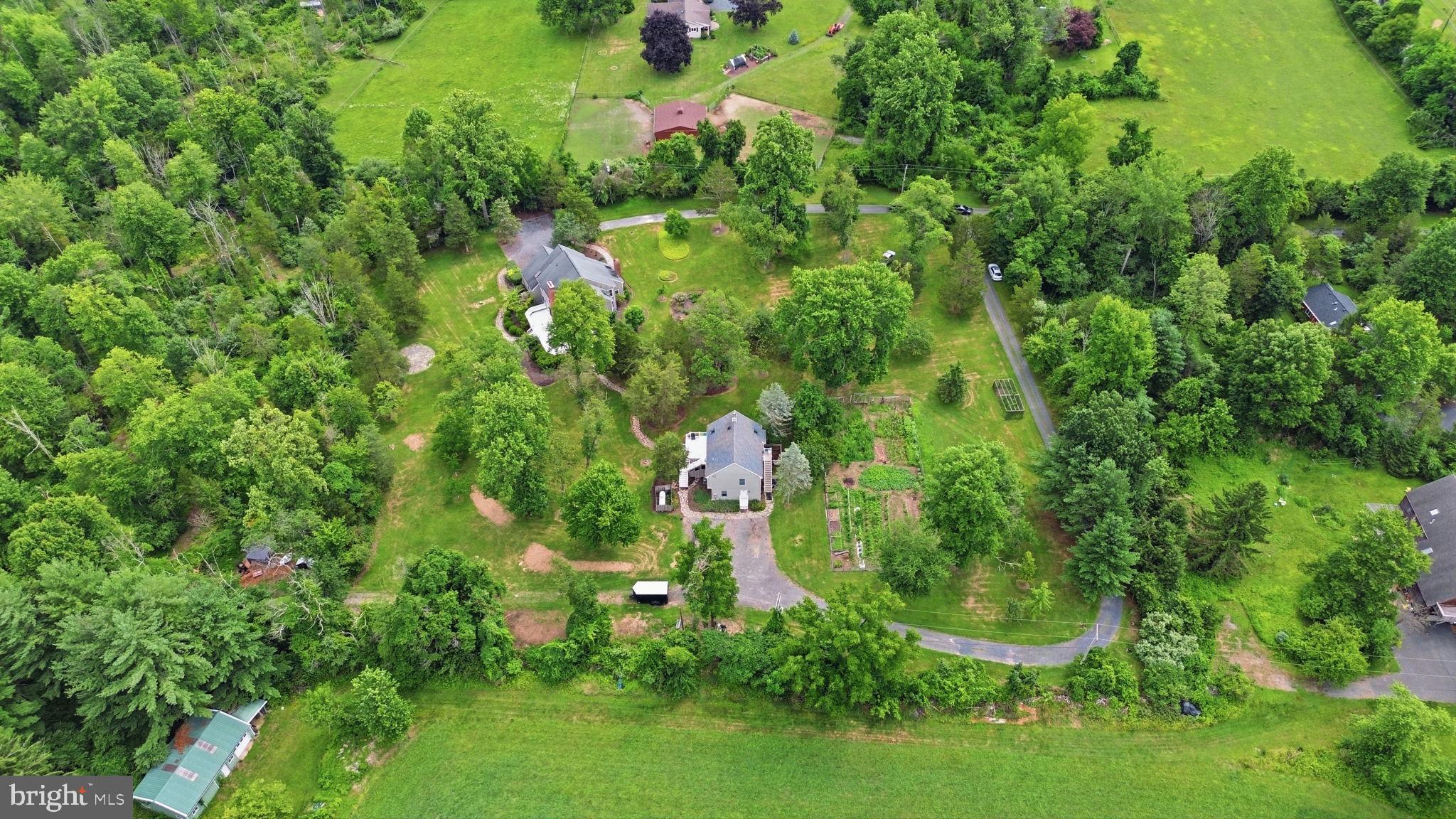 136 Rocktown-lamb Road Lambertville, NJ 08530 - Photo 4 of 107