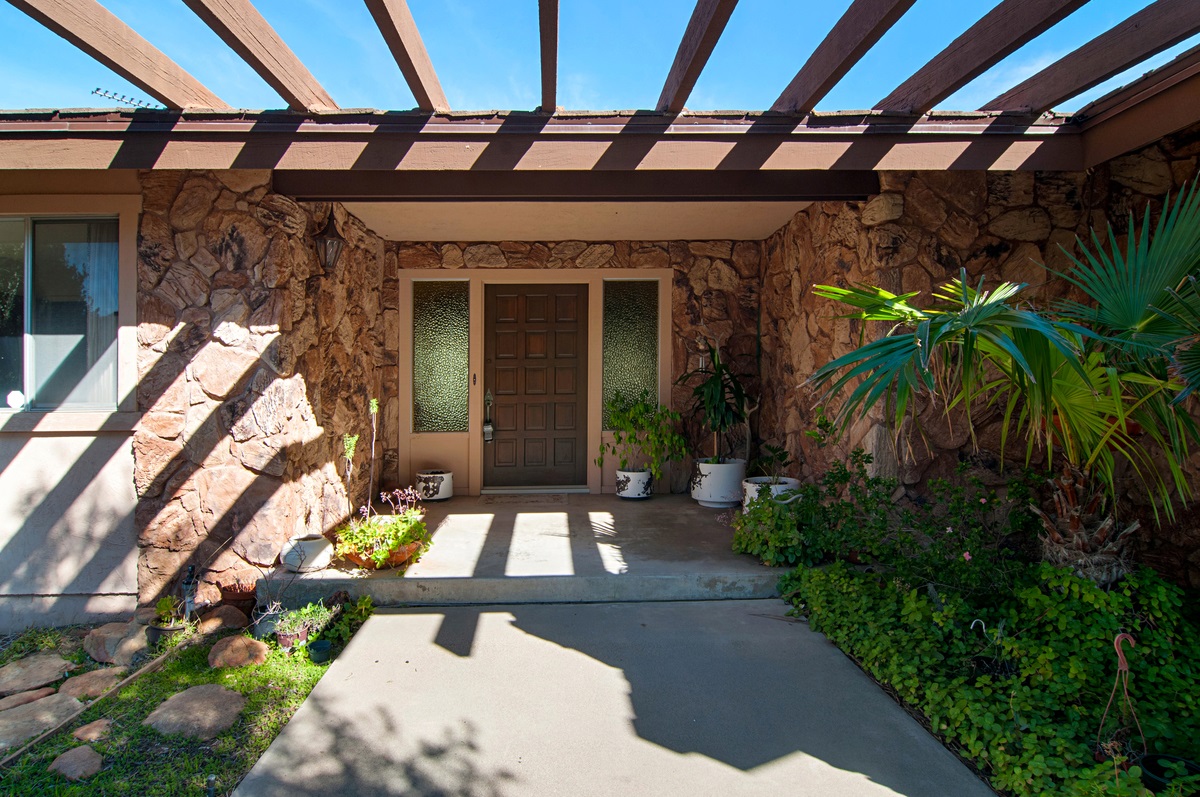 16080 Stoney Acres Road Poway, CA 92064 - Photo 5 of 25