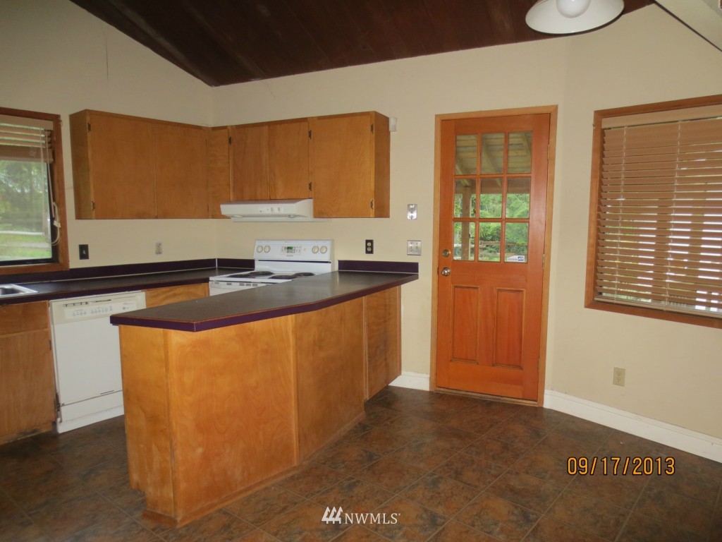 3625 East Harbor Road Langley, WA 98260 - Photo 5 of 17 Gallery Image 5