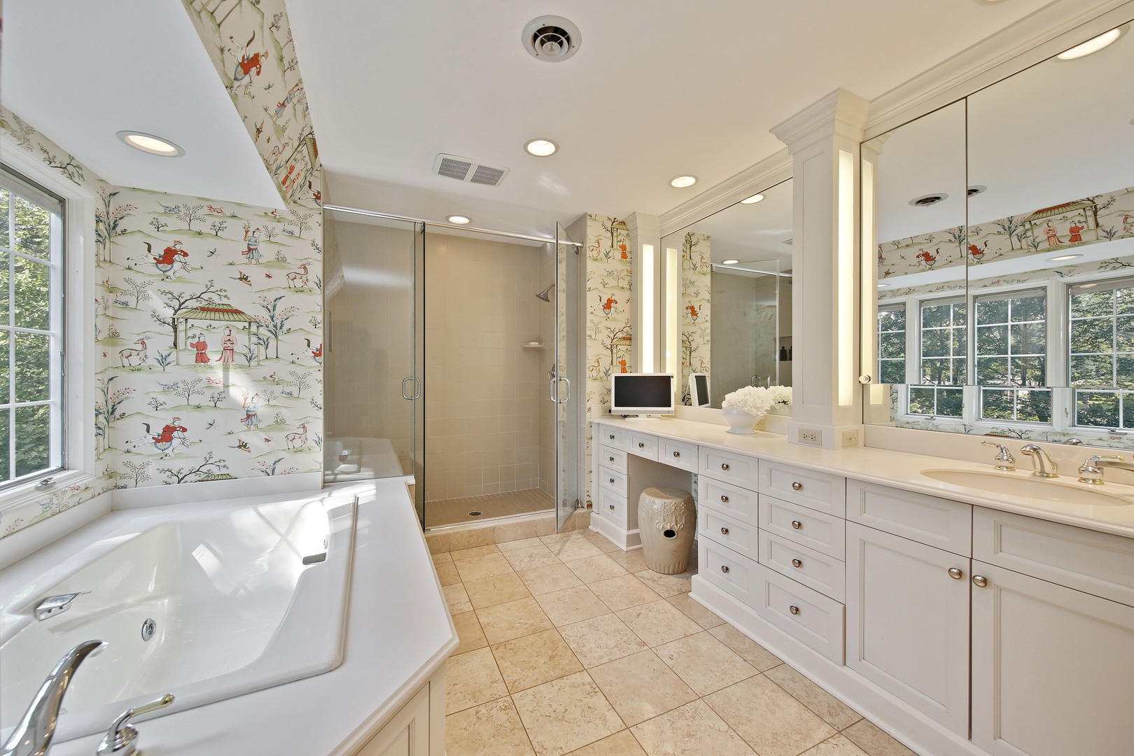 712 Taft Road Hinsdale, IL 60521 - Photo 18 of 25 a bathroom with a granite countertop sink mirror and bathtub