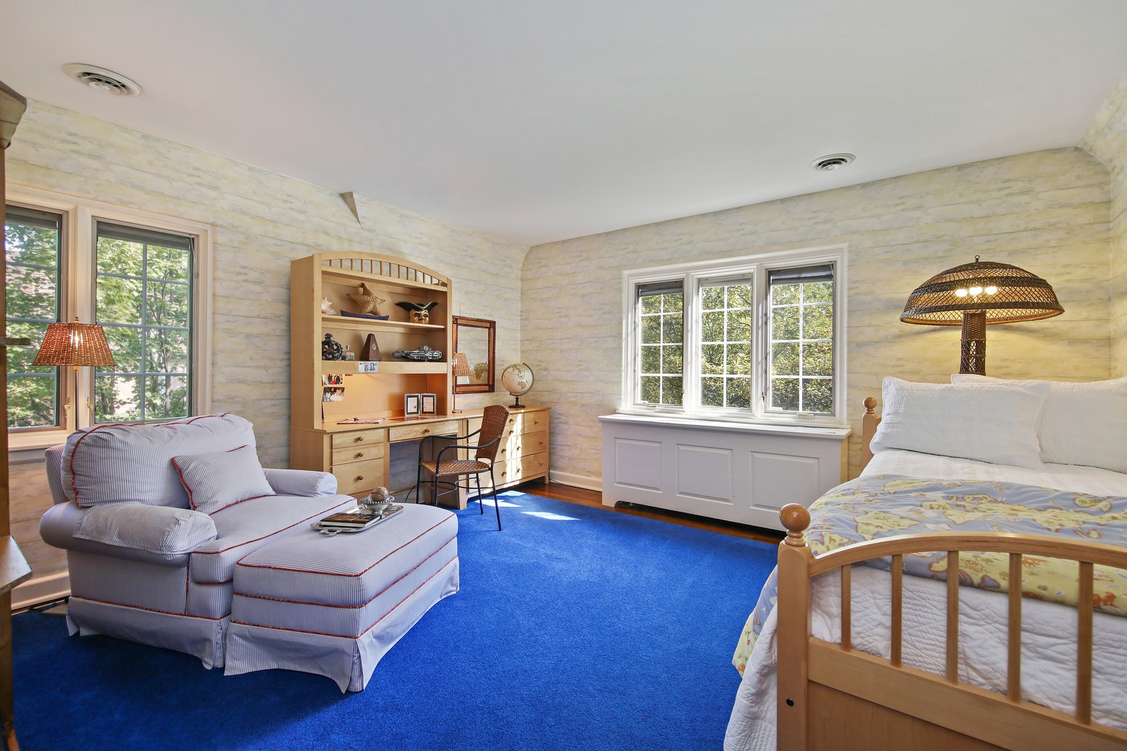 712 Taft Road Hinsdale, IL 60521 - Photo 19 of 25 a bedroom with furniture and a window