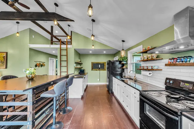 $360,000 | 231 Bergrucken Lane, Unit 121122, Readsboro, VT 05350