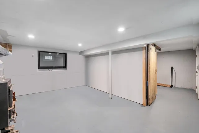 $360,000 | 231 Bergrucken Lane, Unit 121122, Readsboro, VT 05350