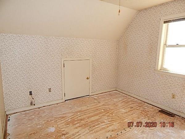 126 East Charlton Road Spencer, MA 01562 - Photo 8 of 11 Gallery Image 8