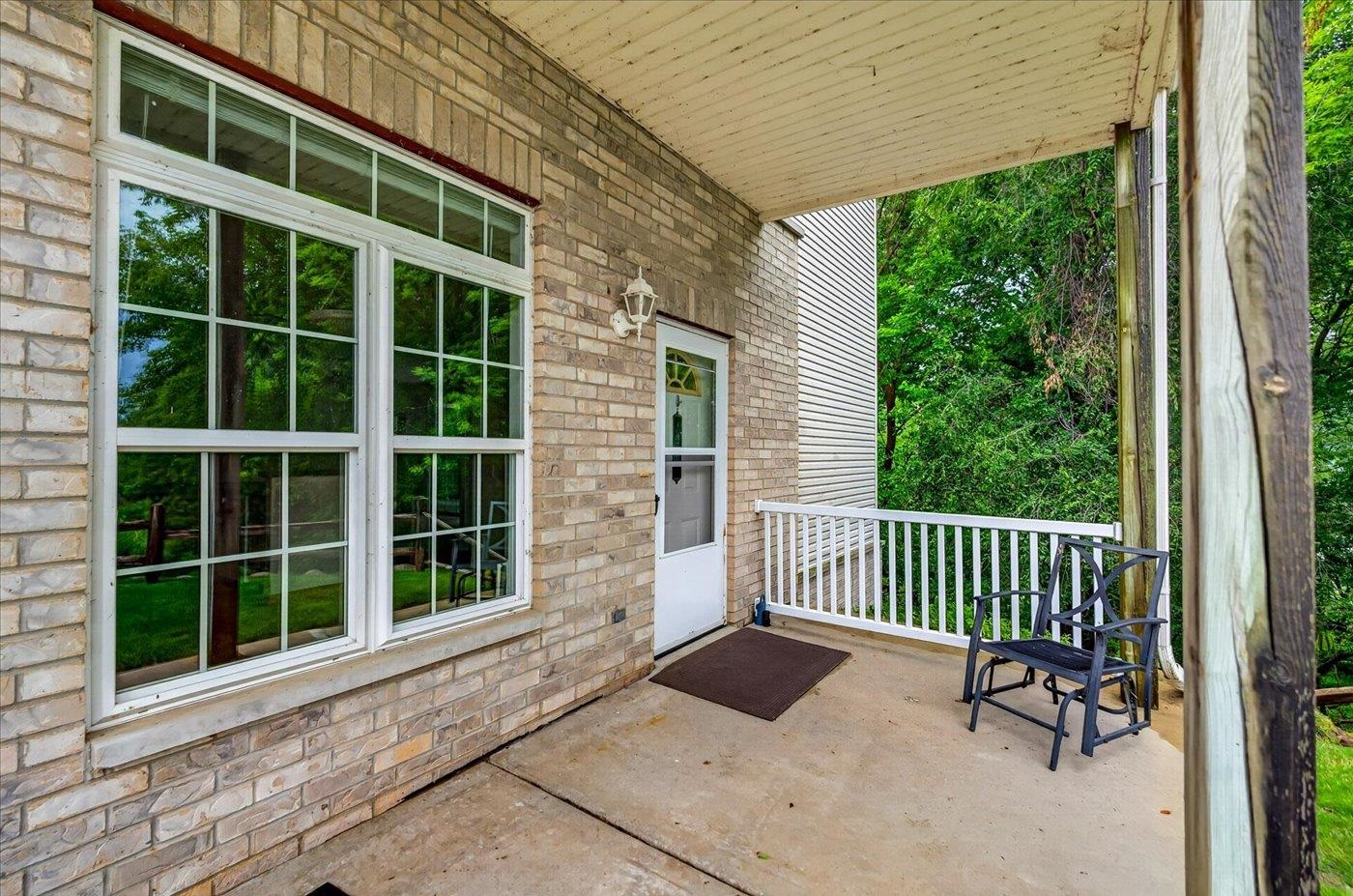 W11563 Island View Court Lodi, WI 53555 - Photo 3 of 51