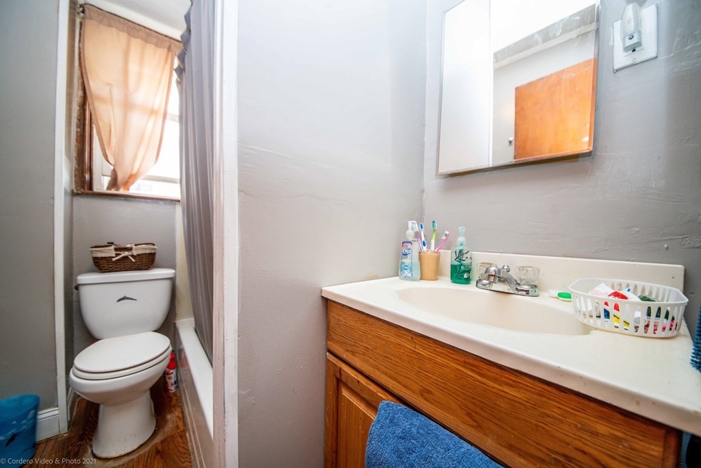 427 Hope Street Fall River, MA 02721 - Photo 13 of 22