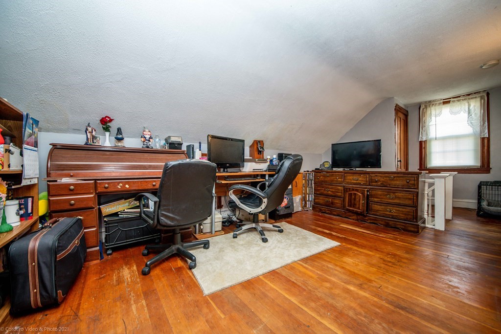 427 Hope Street Fall River, MA 02721 - Photo 15 of 22