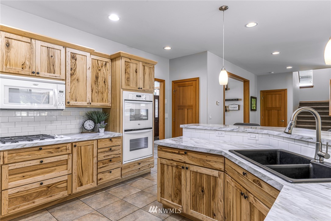 4204 Sweet Road Blaine, WA 98230 - Photo 16 of 40
