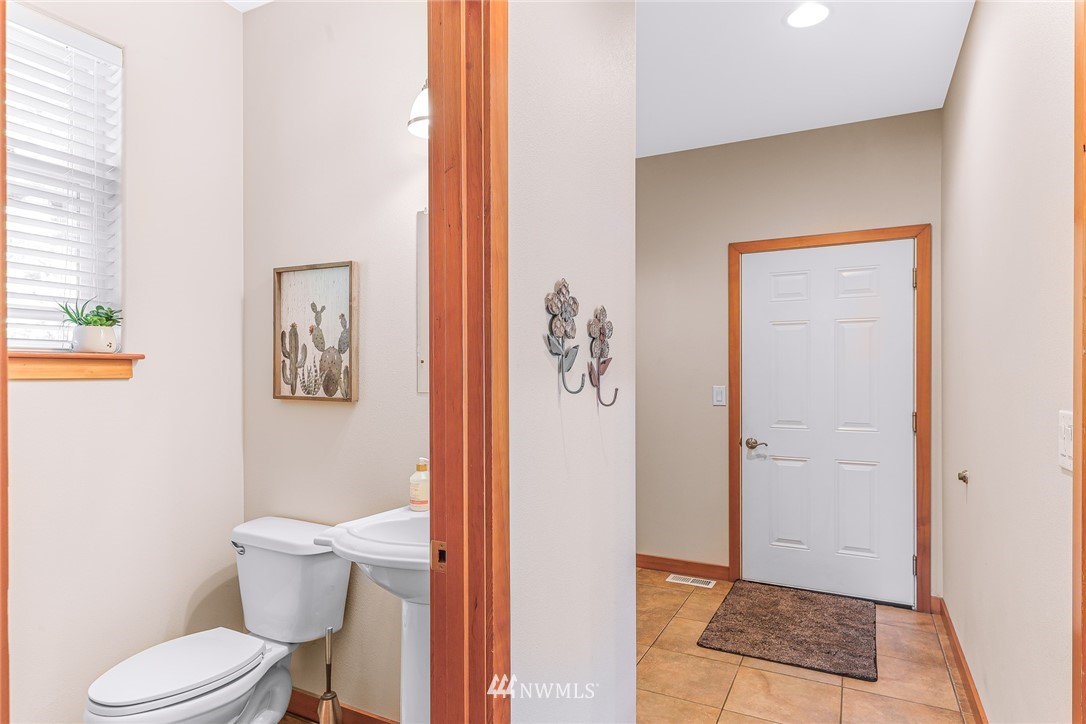 4204 Sweet Road Blaine, WA 98230 - Photo 22 of 40