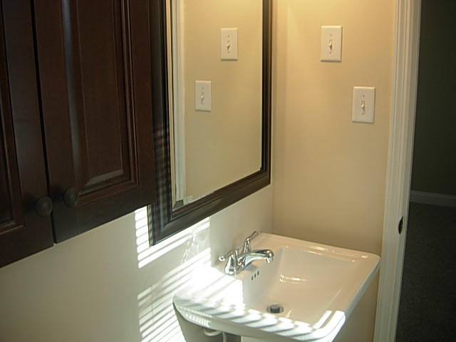 321 Oxford Road Ladson, SC 29456 - Photo 13 of 22 015.JPG