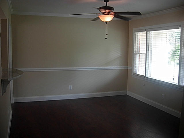321 Oxford Road Ladson, SC 29456 - Photo 4 of 22 006_1.JPG