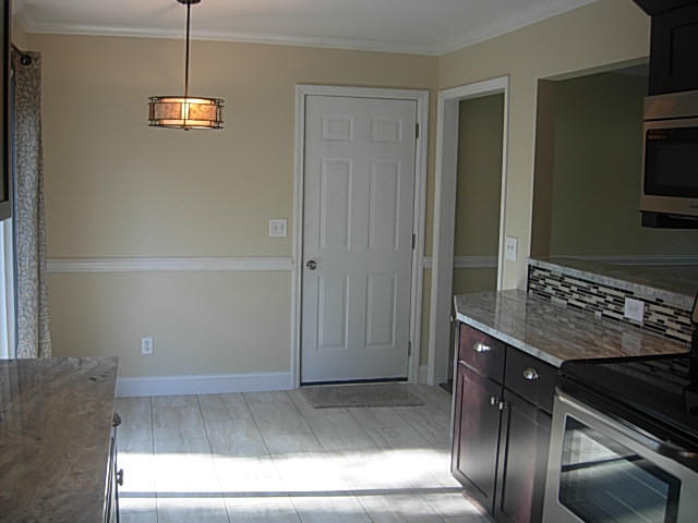 321 Oxford Road Ladson, SC 29456 - Photo 9 of 22 006.JPG