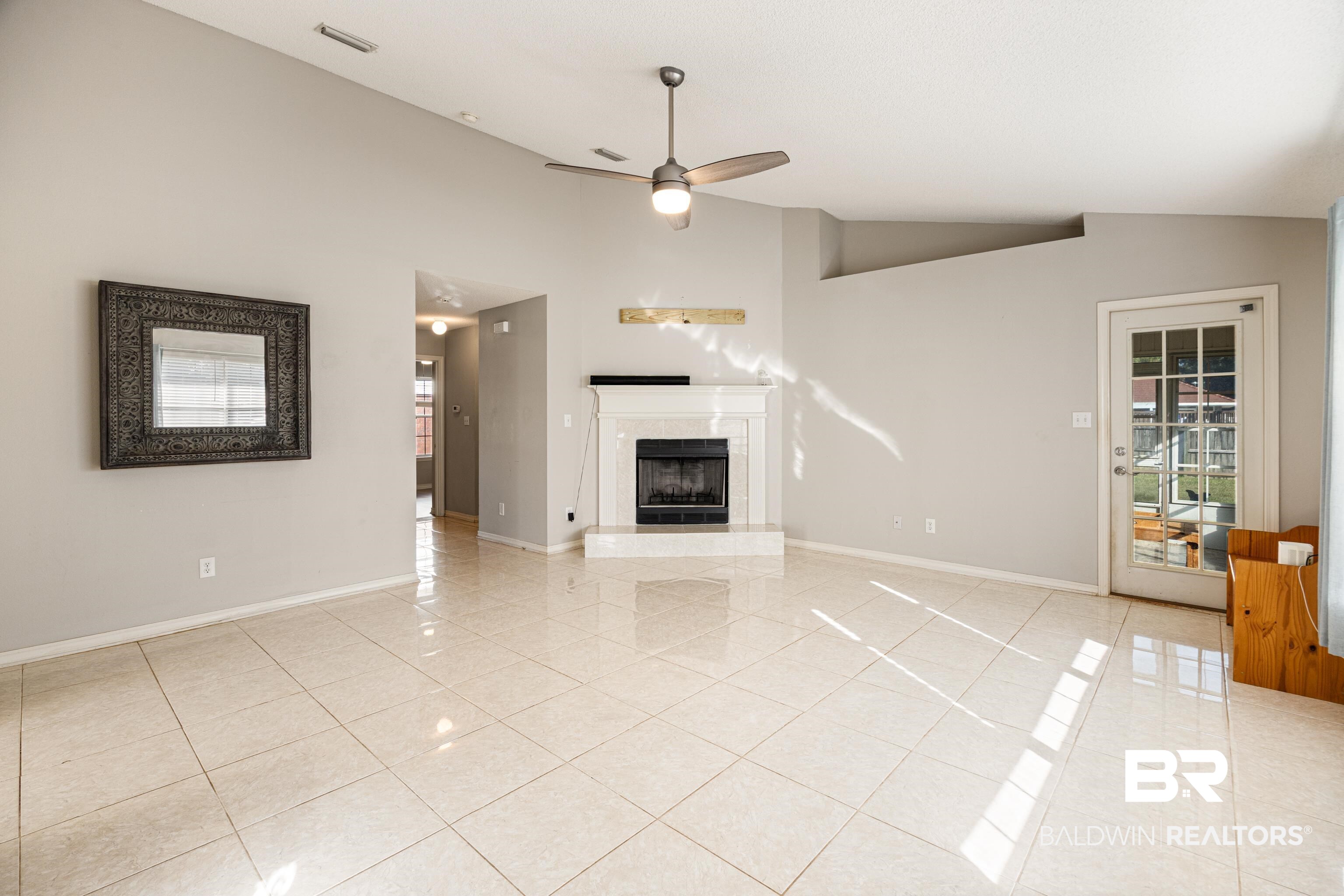 301 Cluster Street Foley, AL 36535 - Photo 10 of 48